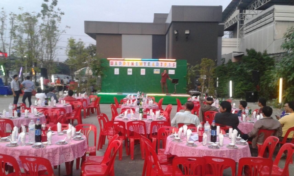 รับงาน KARAOKE ในและนอกสถานทีครับ โทร 0871233231