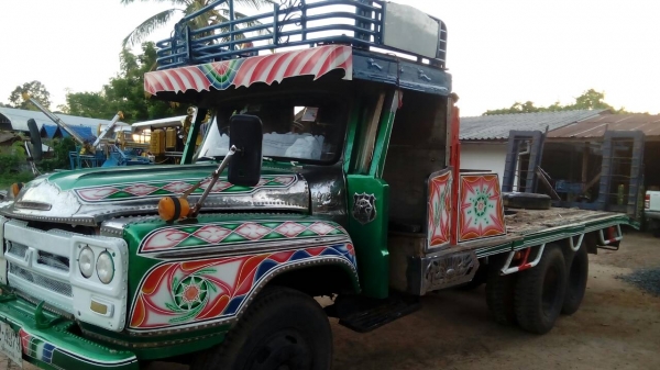 รถเทอเลอร์ 10 ล้อหัวยาว ราคาถูก หรือมีงบเท่าไรปรึกษาได้ 092-4251789