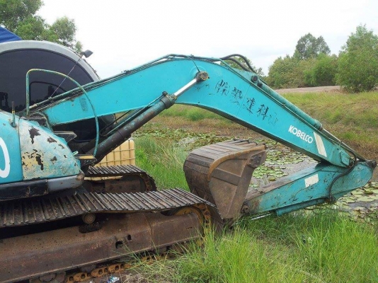 รถแบคโฮ พร้อมใช้งาน