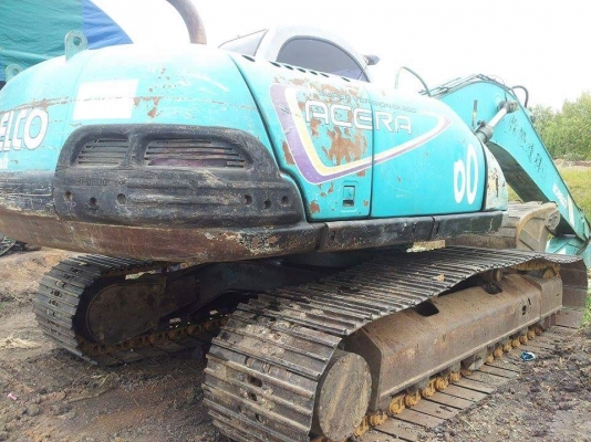 รถแบคโฮ พร้อมใช้งาน