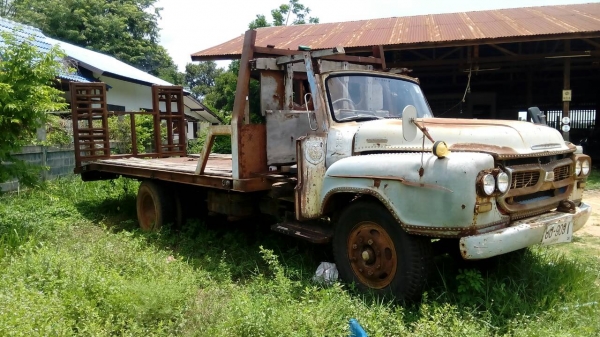 ขายเทอเลอร์ ราคาถูก  หรือมีงบเท่าไรปรึกษาได้ 092-4251789