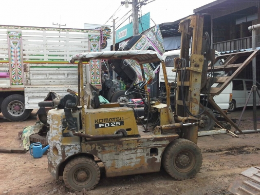 ขายรถยก KOMATSU รุ่น FD25 งากระดก เครื่อง ISUZU ดีเชล