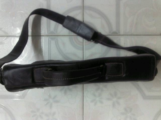 กระเป๋าหนังสภาพ90\%สวย