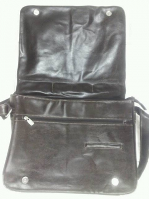 กระเป๋าหนังสภาพ90\%สวย