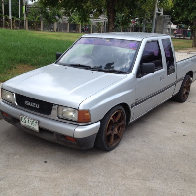 ขายอีซูซุปี94 พวงมาลัยเพาเวอร์ 152,000บาท ติดต่อคุณเอ๋ โทร.092-6356419