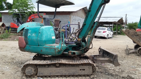 PC 30-7 E เครื่องดำ มีลายแย็ค พร้อมใช้เลยแน่นๆคล่องๆ