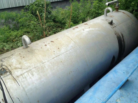 ถัง 18000 ลิตร 2 ใบ , 12000 ลิตร 1 ใบ , ถังติดรถ 8000 ลิตร 1 ใบ ขายถูก คุณภาพการันตีด้วยร้านวินิตรครับ