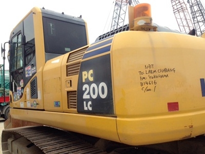 รถขุด Komatsu PC200LC-8 (สต็อกเรา) สนใจโทร. 080-6565422 (หนิง)