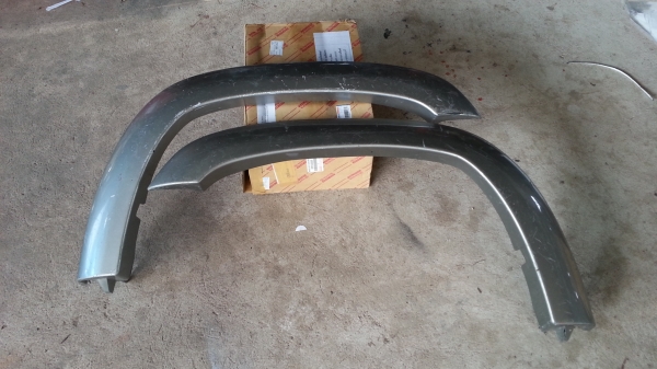 คิ้วล้อหน้า Tiger Sport Rider ของแท้มือสอง