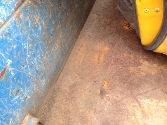 ขายกระบะพร้อมกระบอกดั้ม JAPAN กว้าง 1.7 ยาว 3 เมตร สภาพสวย ขายกระบะพร้อมกระบอกดั้ม JAPAN กว้าง 1.7 ยาว 3 เมตร สภาพสวย