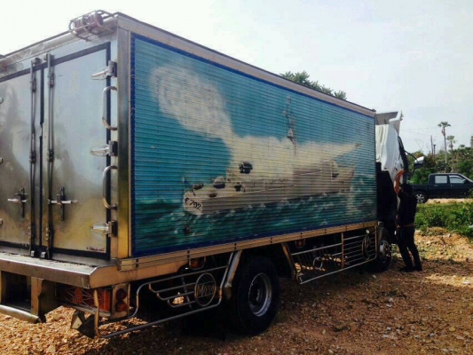 หกล้อ HiNO FC 4 j 145 ปี42 บรรทุกตู้แห้ง ยาว5.50ม สภาพดีสวยพร้อมใช้งาน ทะเบียนพร้อมโอน ราคา 580,000 ราคานี้ขับส่งถึงบ้าน นะครับ