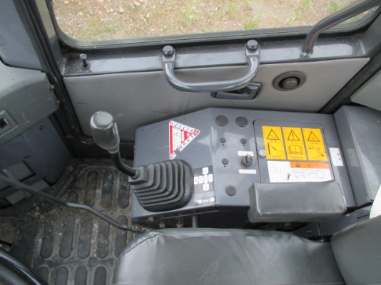 รถตักล้อยาง Komatsu WA100-3 นำเข้าจากญี่ปุ่น สนใจโทร. 080-6565422 (หนิง)