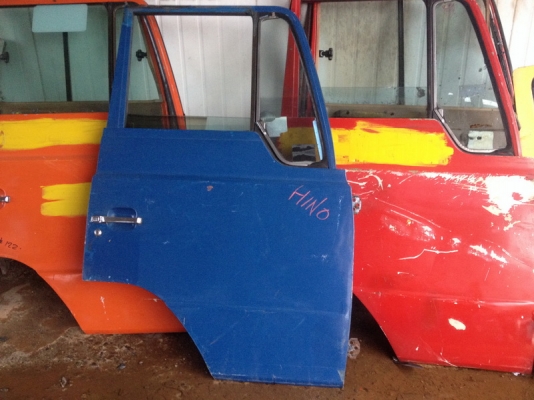 ขายประตูรถบรรทุก HINO FR 3 ใบปัด ซ้าย+ขวา