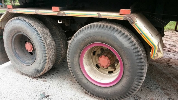 ลูกพ่วงสามเพลาดั้ม7เมตร ลูกพ่วงสามเพลาดั้ม7เมตร