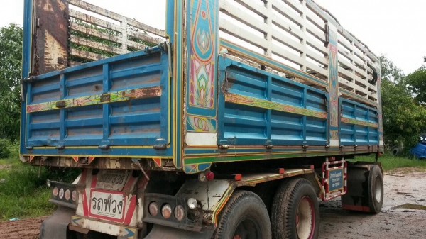 ลูกพ่วงสามเพลาดั้ม7เมตร