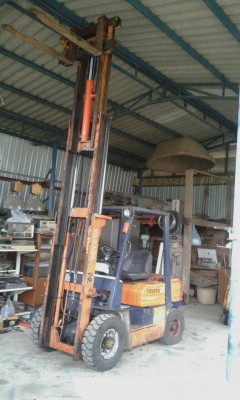 รถโฟล์คลิฟท์ โตโยต้า5fg25เครื่ง4yเสาสูง4เมตรงาสไรท์ยางใหม่4เส้น