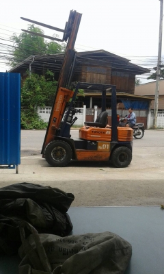 รถโฟล์คลิฟท์ โตโยต้า5fg25เครื่ง4yเสาสูง4เมตรงาสไรท์ยางใหม่4เส้น