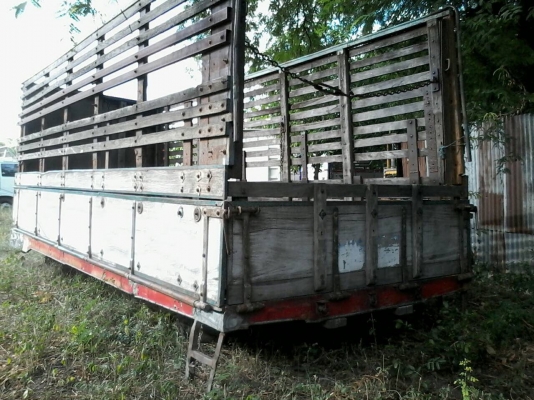 ขายกระบะไม้พร้อมคอก ใส่10ล้อ มิตซู ไอ้หลงยาว6เมตร ขายกระบะไม้พร้อมคอก ใส่10ล้อ มิตซู ไอ้หลงยาว6เมตร