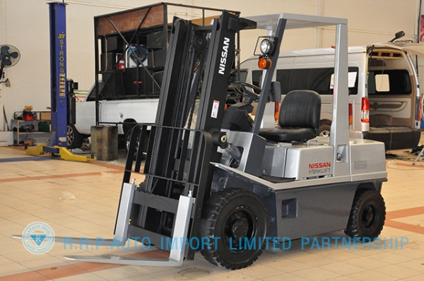 ขายรถโฟล์คลิฟท์มือสอง NISSAN รุ่น EH02 ราคา 285,000 บาทนำเข้าจากประเทศญี่ปุ่น 100\% ไม่เคยใช้งานในประเทศไทย