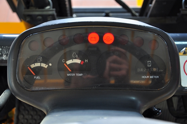 ขายรถโฟล์คลิฟท์มือสอง TCM รุ่น FG15N18 ราคา 155,000 บาท นำเข้าจากประเทศญี่ปุ่น 100\% ไม่เคยใช้งานในประเทศไทย