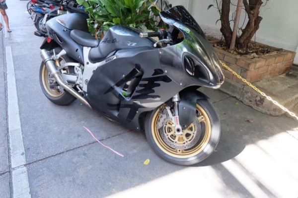 Hayabusa 2001 1300cc