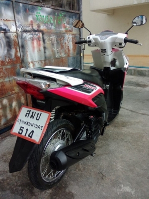 Click 110 i ระบบหัวฉีด PGM-FIประหยัดน้ำมัน ราคาถูก