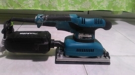 เครื่องขัดกระดาษทราย MAKITA ระบบสั่น รุ่น BO3710 190w. สภาพเกิน 90 เปอร์เซนต์ครับ