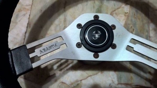 พวงมาลัยfiat abarth