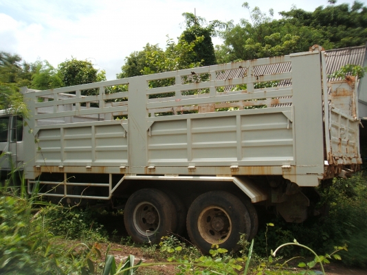 ขายรถสิบล้อดั้ม มิตซู 527 สองเพลา เครื่องยนต์ 220 แรงม้าเทอร์โบ สภาพดี ขายราคา 950,000 บาท