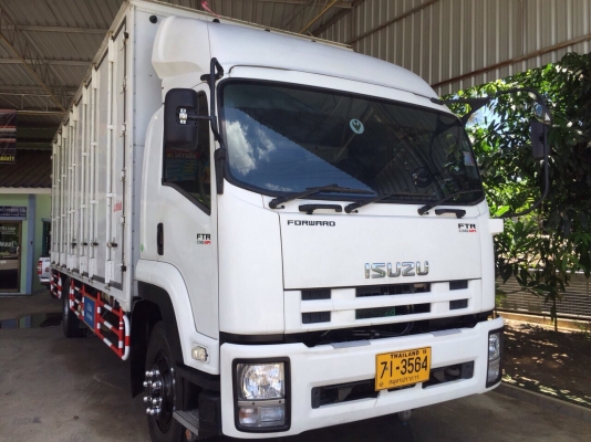 ขายISUZU 6ล้อFTR.CNG.MP1.ติดจากศูนย์ตรีเพชร หน้าตึกยาว7.699เมตรตู้เเห้ง10บานเปิดได้รอบด้านวิ่ง75,000กม.จดทะเบียน2555(ปี2012)สภาพสวย