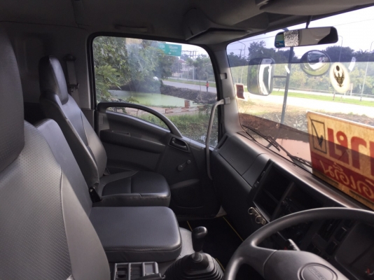 ขายISUZU 6ล้อFTR.CNG.MP1.ติดจากศูนย์ตรีเพชร หน้าตึกยาว7.699เมตรตู้เเห้ง10บานเปิดได้รอบด้านวิ่ง75,000กม.จดทะเบียน2555(ปี2012)สภาพสวย