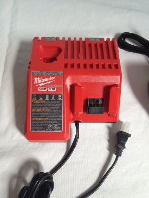 แท่นชาร์จแบ็ต DeWALT,Makita,Milwaukee,Hilti หลายรุ่น