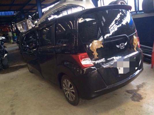 ฮอนด้าฟรีดปี12บุคคลโอนลอยๆหรือเเยกขายอะไหลทั้งคันมีอีกหลายรุ่นเก๋งเเละกระบะรับซื้อรถอุบัตเหตุทุกสภาพ