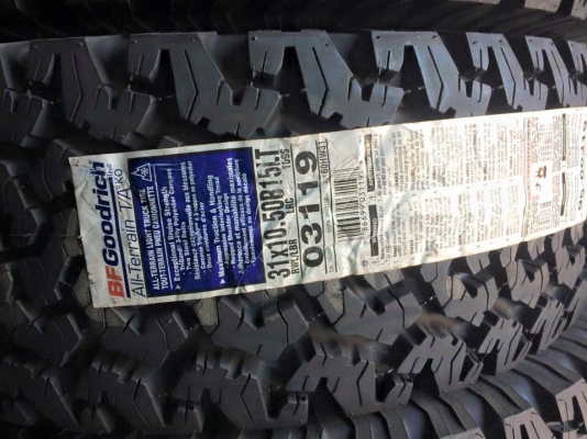 BF Goodrich KM2 ขนาด 31 10.5 r15 ยางใหม่เส้นละ 7000บาทเท่านั้น