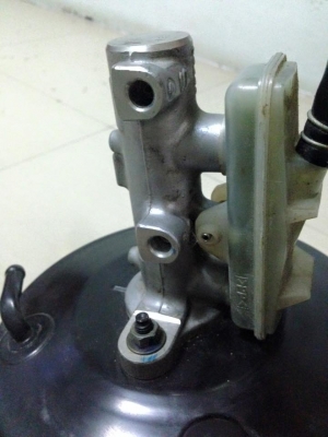 หม้อลมเบรค รถตู้ Urvan e25 หม้อลมเบรค รถตู้ Urvan e25