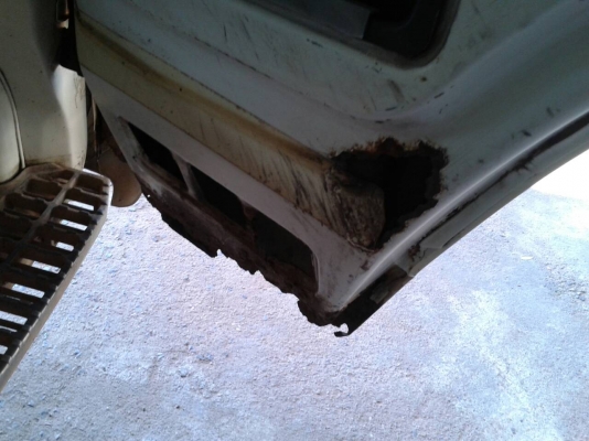 รถอีซูซุ 6 ล้อ 115  แรงม้า.  ( ขาย หัว , คัชซี. ) , ( ขายตามสภาพ. )      สนใจติดต่อ  081 - 6079515