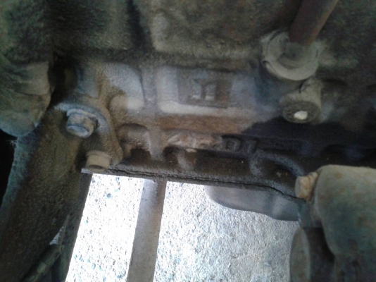 รถอีซูซุ 6 ล้อ 115  แรงม้า.  ( ขาย หัว , คัชซี. ) , ( ขายตามสภาพ. )      สนใจติดต่อ  081 - 6079515