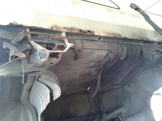 รถอีซูซุ 6 ล้อ 115  แรงม้า.  ( ขาย หัว , คัชซี. ) , ( ขายตามสภาพ. )      สนใจติดต่อ  081 - 6079515