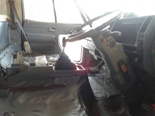 รถอีซูซุ 6 ล้อ 115  แรงม้า.  ( ขาย หัว , คัชซี. ) , ( ขายตามสภาพ. )      สนใจติดต่อ  081 - 6079515