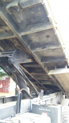 รถอีซูซุ 10 ล้อดั้ม FVZ  300 แรงม้า ปี 52.  ( รถวิ่ง 23x,xxx กว่า กม. )    สนใจติดต่อ  081 - 6079515