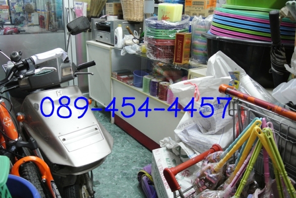 ขายชั้นวางของและเคาน์เตอร์ เหมาหมดทั้งร้าน 38,000 บาท