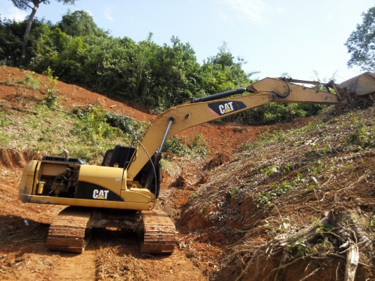 ขายรถแบคโฮ CAT 320 D เอกสารอินวอย ไมล์ 12000 ชม.ราคา 1600000