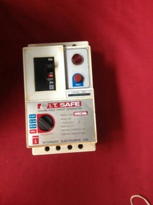 เครื่องป้องกันไฟดูด  it safe