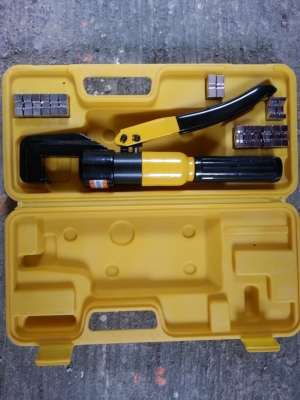 คีมย้ำสายไฮโดรลิค