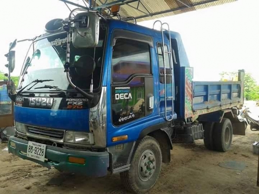 ขายดั้มISUZU DECA 210แรง พ.เพาเวอร์ เบรกทิฟฟี่ ภายในสวย แอร์เย็น สภาพพร้อมใช้งาน เอกสารพร้อมโอน สนใจโทร 090-8588220คุณนะ 093-3258446คุณบิว ID:narong498 หรือเข้าดูสินค้าอื่นๆได้ที่ www.truck.in.th/498 หรือเพจFacebook ณรงค์ ซื้อขายรถมือสอง (เว็บไซต์ส่วนตัว)