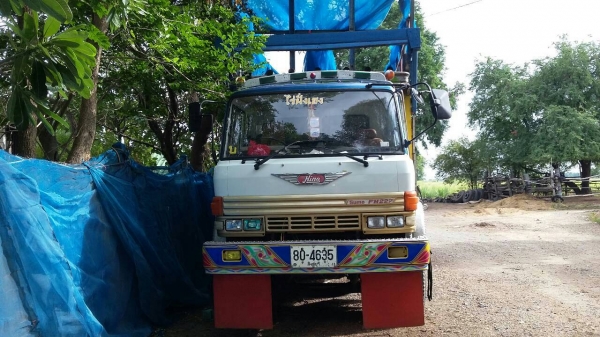 ขายรถ 10 ล้อ HINO SUMO 227 ดั้มเกษร รถ 2 เพลา เครื่อง EM100 = 220 แรงม้า (รถอยู่สุพรรณบุรี)