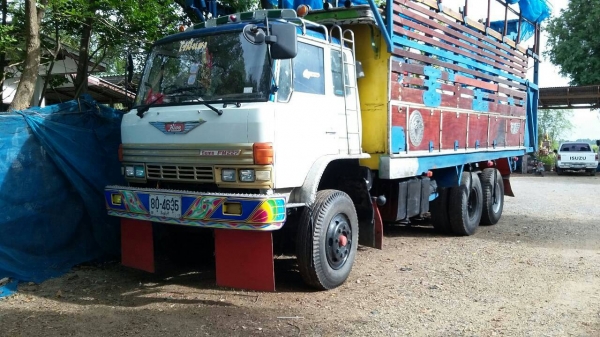ขายรถ 10 ล้อ HINO SUMO 227 ดั้มเกษร รถ 2 เพลา เครื่อง EM100 = 220 แรงม้า (รถอยู่สุพรรณบุรี)
