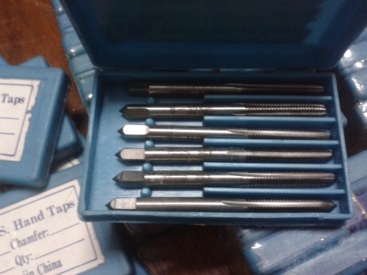 ขายดอกต๊าป 8-32 nc ของใหม่ 1กล่องมี6ดอก ขายกล่องละ120 เหมาหมดคุยได้