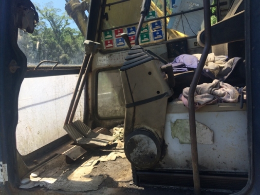 รถขุด Kobelco SK120-1 นำเข้าจากญี่ปุ่น สนใจโทร. 080-6565422 (หนิง)