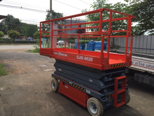 ขายด่วนรถกระเช้า ( X-LIFT ) ยี่ห้อ SKY JACK ของประเทศแคนดา ยกสูง 8 เมตร